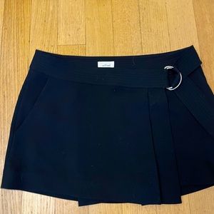 Wilfred Mini Skirt with Pleats and Buckle (M)